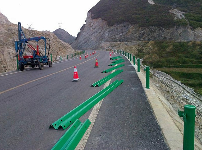 喀什高速公路护栏的设计要素有哪些？