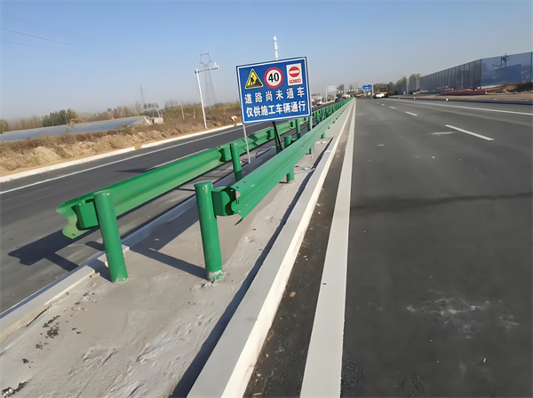 喀什公路护栏守护安全横跨多个行业的应用