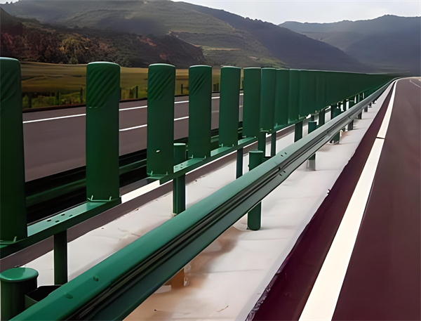 喀什三波护栏板在高速公路的应用